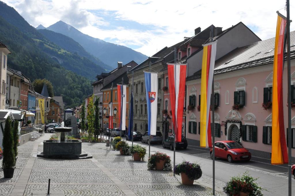 Landhotel Pacher Obervellach Buitenkant foto