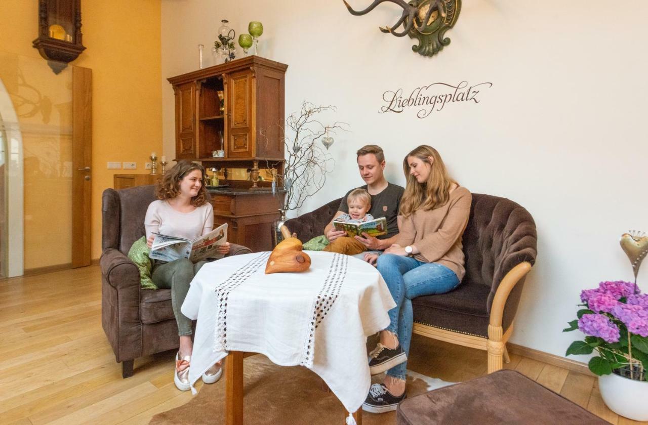 Landhotel Pacher Obervellach Buitenkant foto