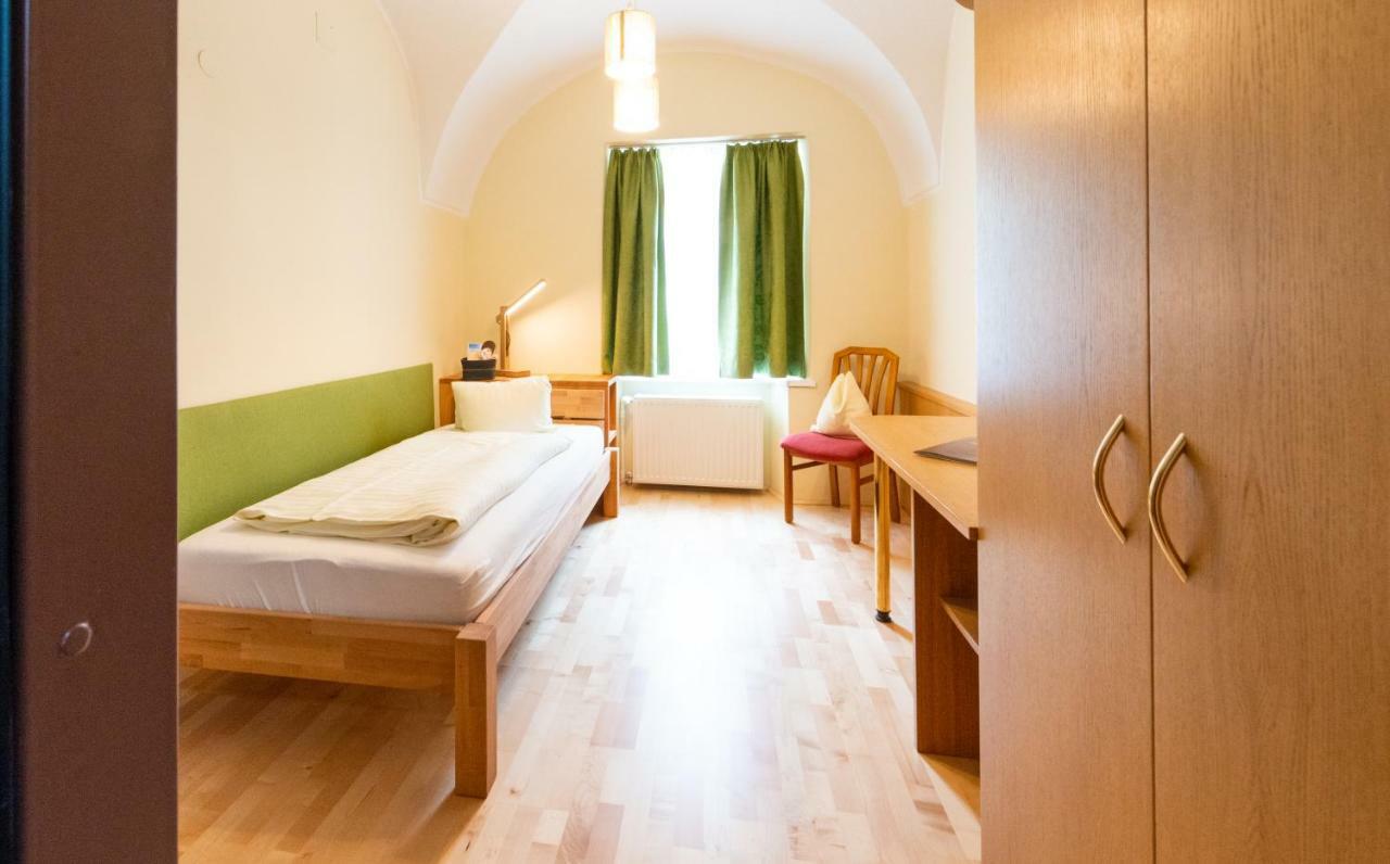 Landhotel Pacher Obervellach Buitenkant foto